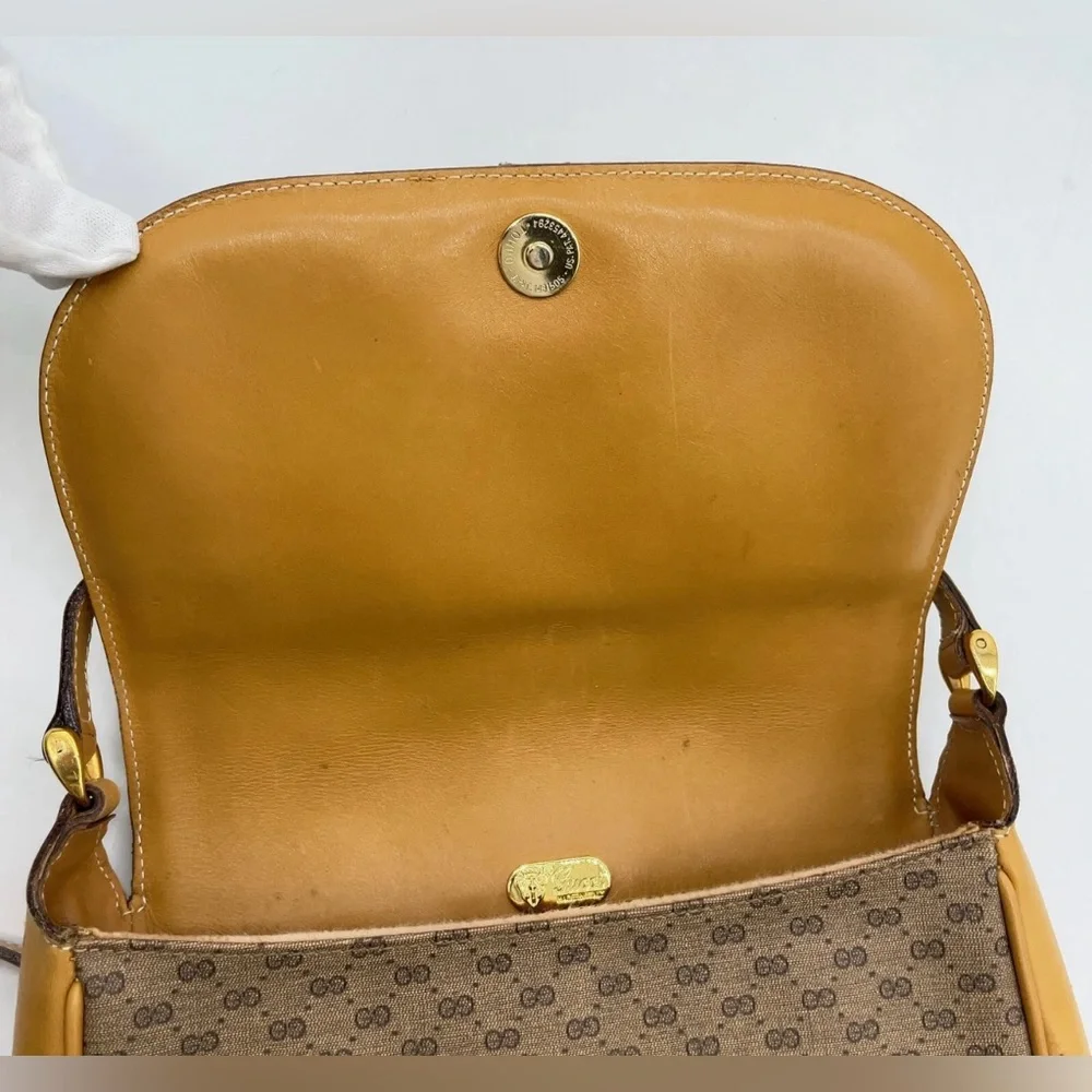 Auth Gucci Micro GG PVC Leather Beige / Brown Shoulder Bag - Picture 8 of 16